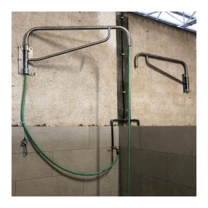 SUPORTE ROTATIVO PARA CHUVEIRO DE CAVALOS EM AÇO INOX