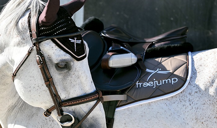 ORELHEIRAS FREEJUMP “HORSE BONNET” - Image 3
